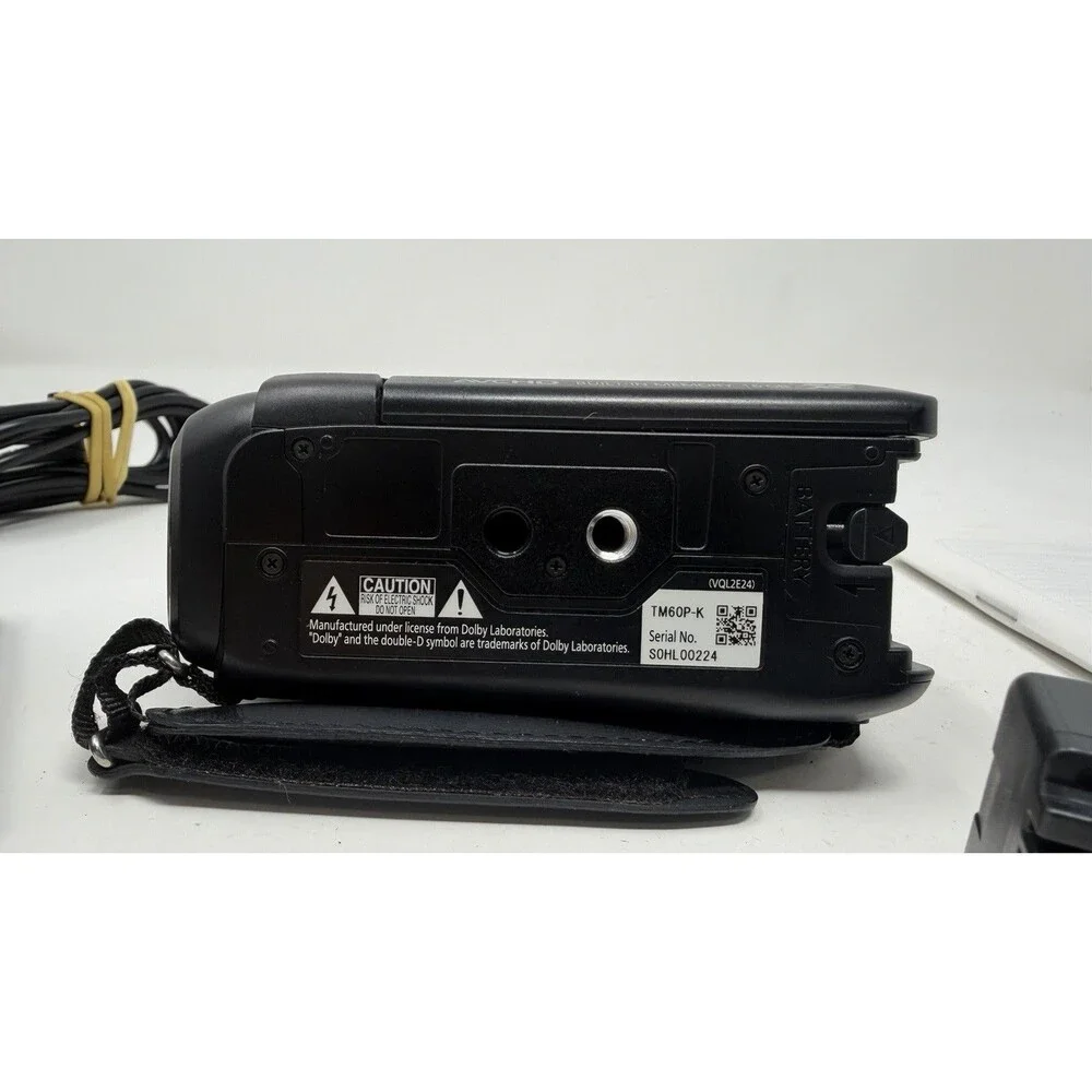 Panasonic HDC-TM60 Handheld HD Zoom Digital Camcorder / BLACK, Charger + SD Card
